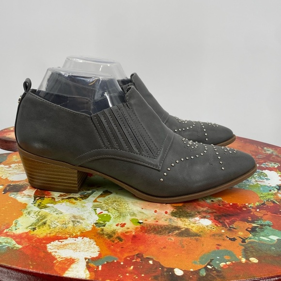 Circus by Sam Edelman Helena Studded Ankle Boots Womens Size 9.5M Gray Slip-on - Picture 1 of 13